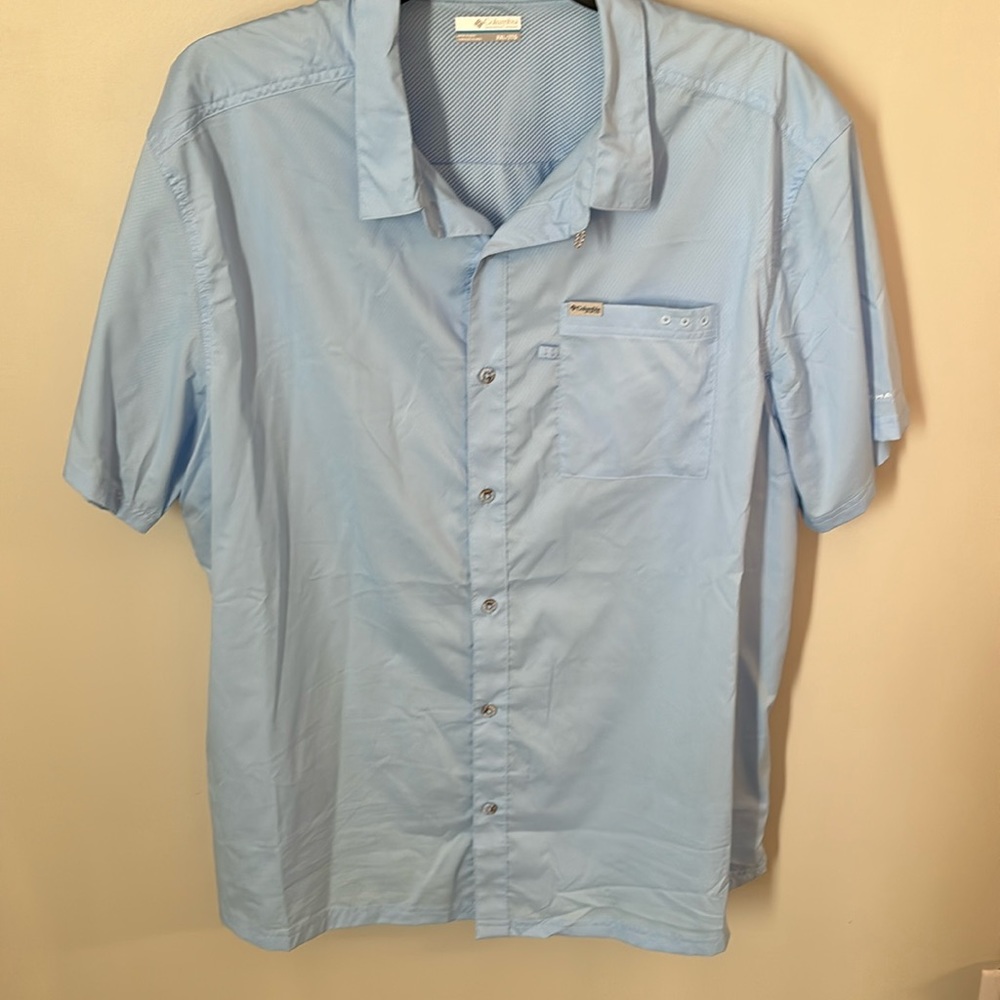 *Worn Once* Columbia PFG shirt